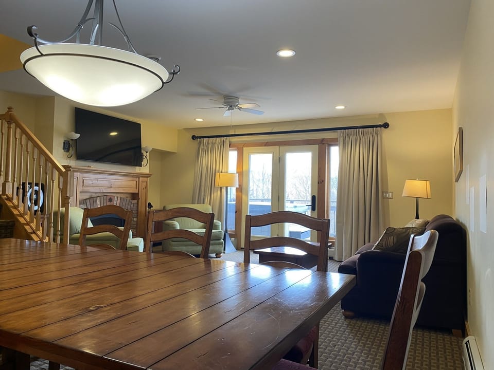 Main level Dinning and Living Area