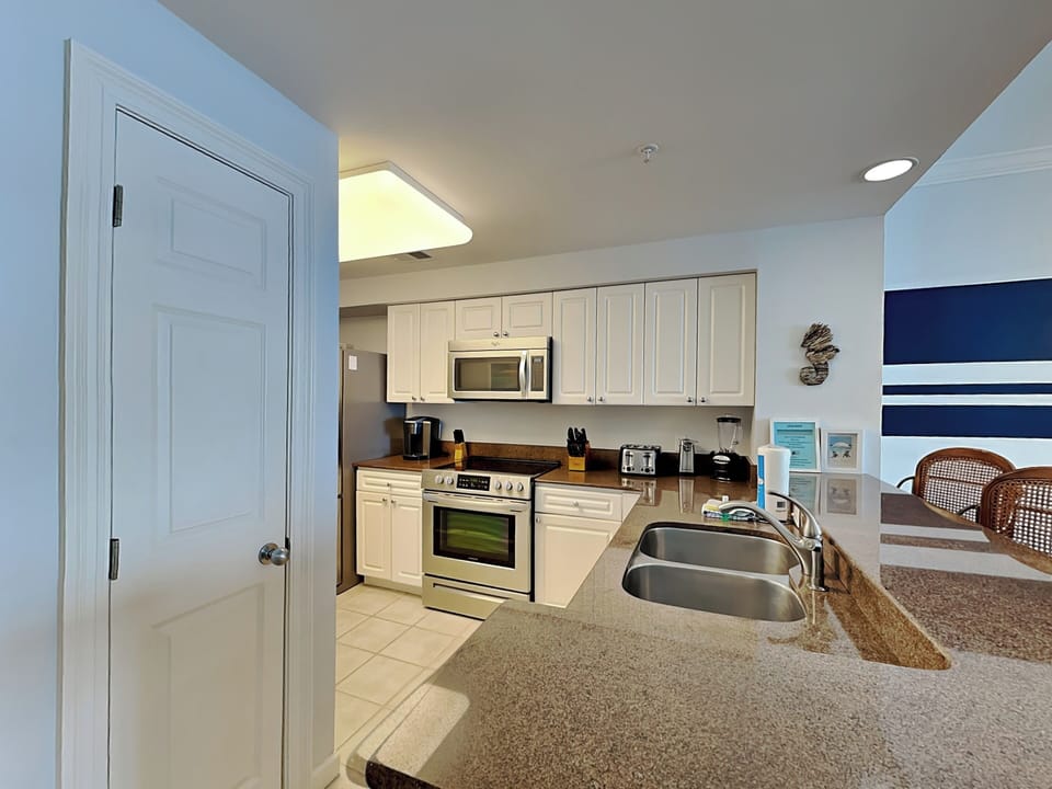 Kitchen - Fully Equipped + Stainless Steel Appliances