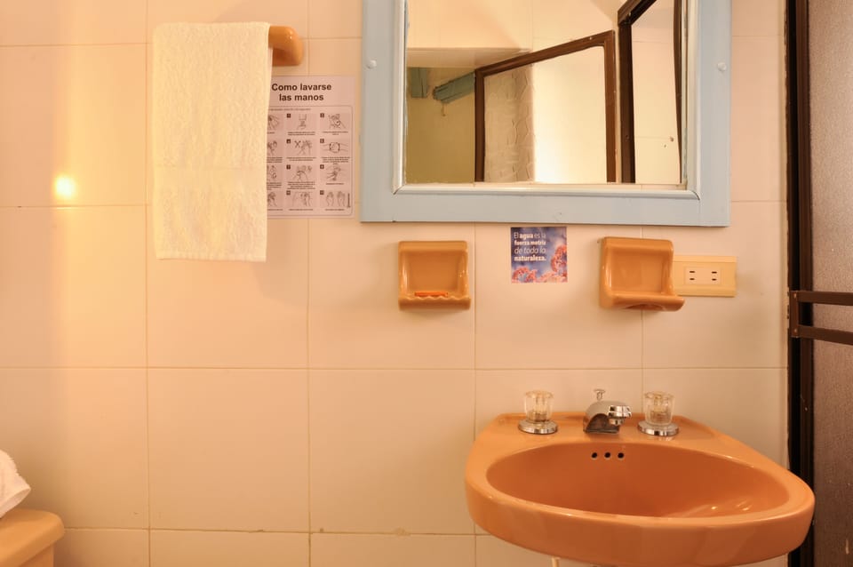 Shower, towels