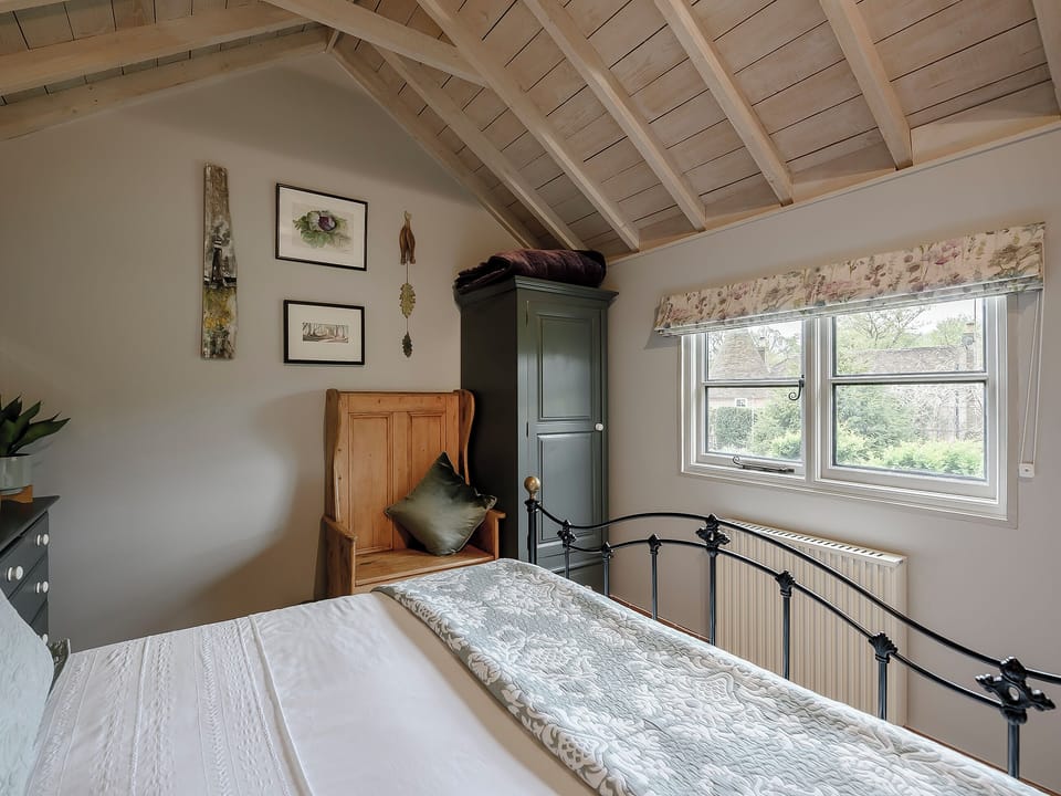 Double bedroom | Brook Farm Annex, Ashford