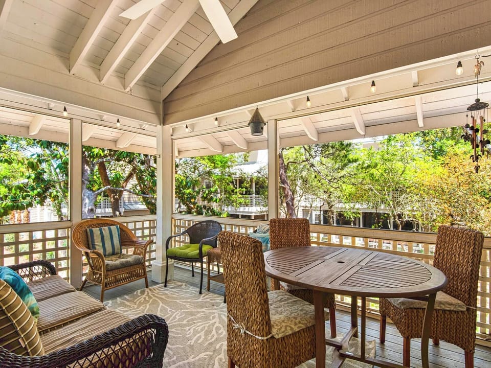 Screened Porch