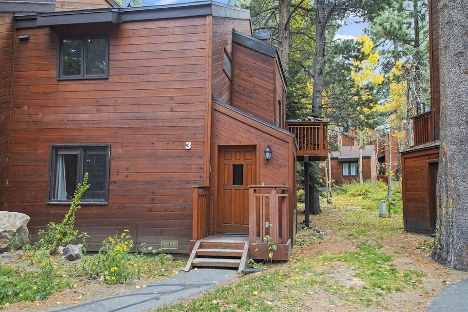 Entrance to Meadow Ridge 3