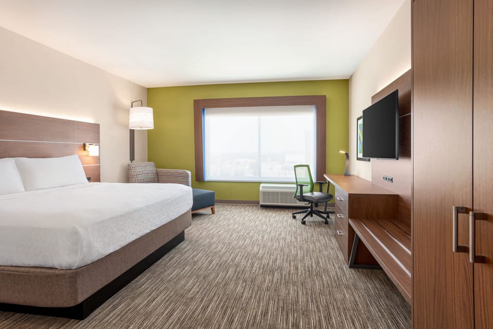 In-room safe, desk, laptop workspace, blackout drapes