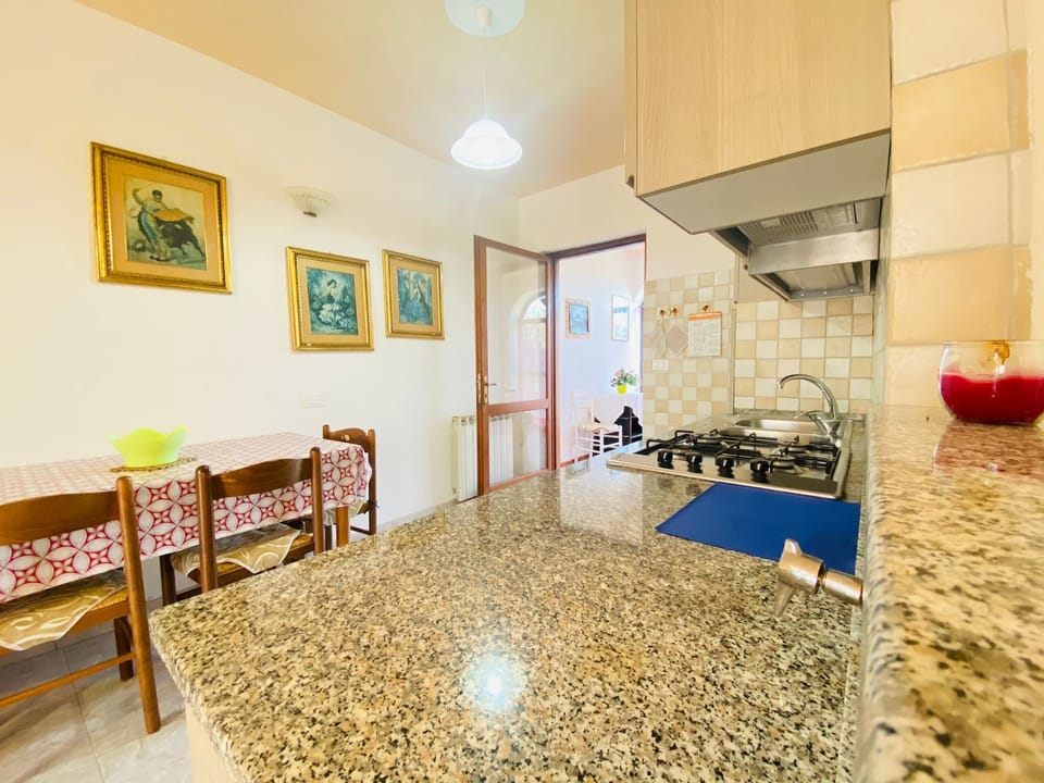 Apartment, 2 Bedrooms, Ground Floor | Private kitchen | Full-size fridge, oven, stovetop, cookware/dishes/utensils