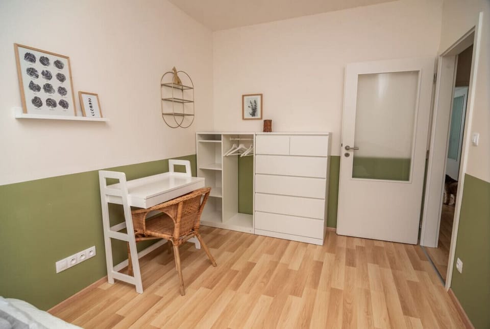 Third bedroom desk and wardrobe