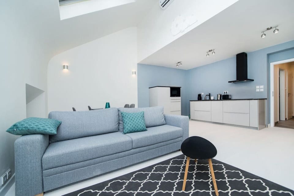 Large sofa-bed in lounge area with 40" TV with Netflix