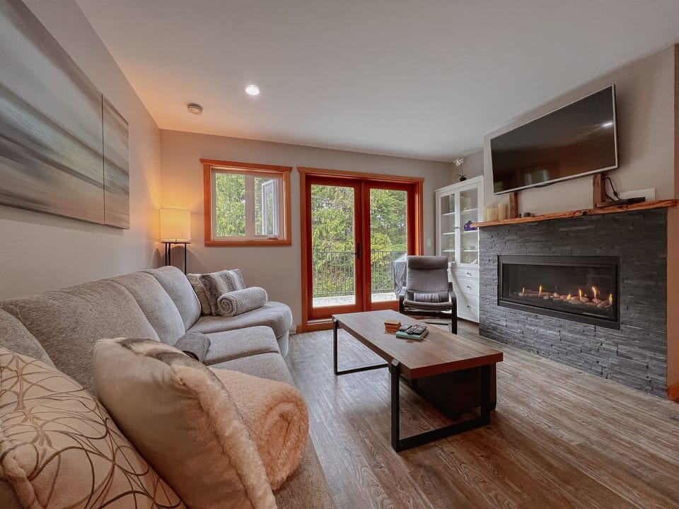 Living room with fireplace