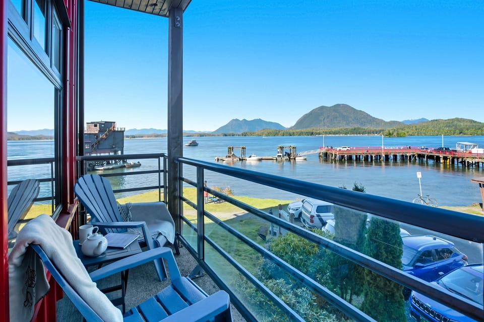 Come stay awhile!