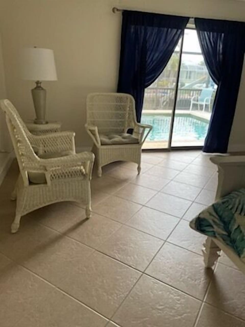 Walking distance to the BEACH!!! House in Marco Island