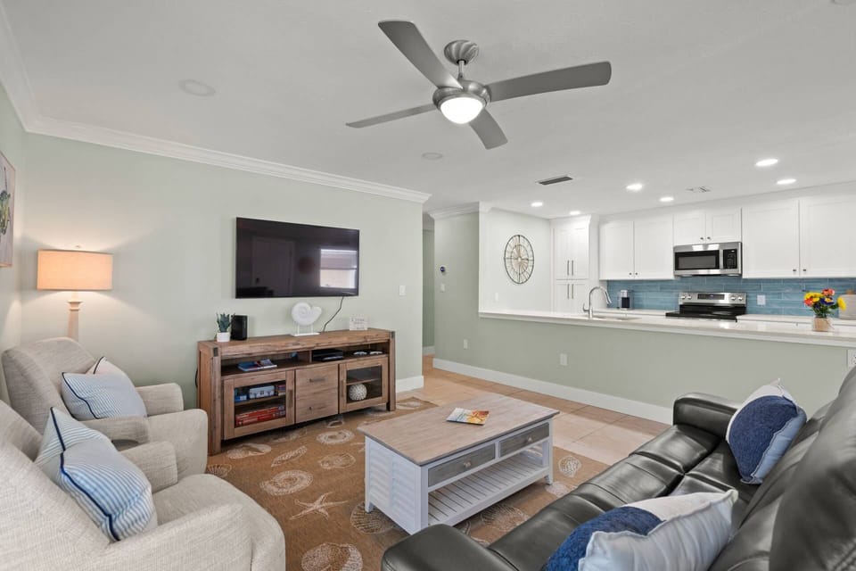 Big screen TV to watch your favorite shows