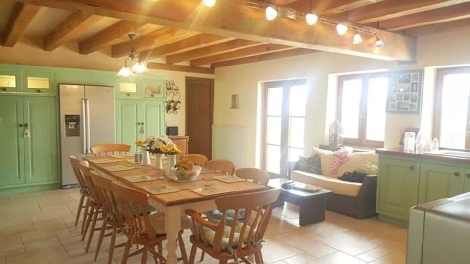 Super farmhouse kitchen
