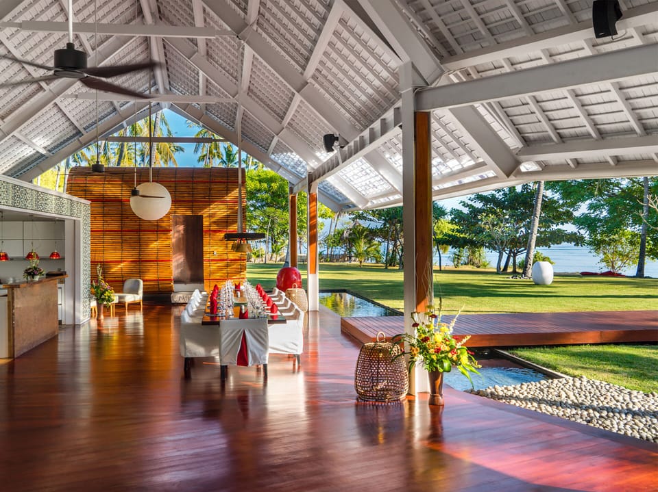 Villa, 6 Bedrooms | Living room | LCD TV, DVD player, table tennis