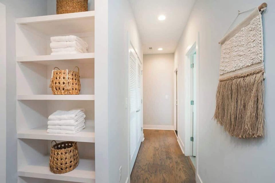 Full Bathroom Next to Bedroom 2