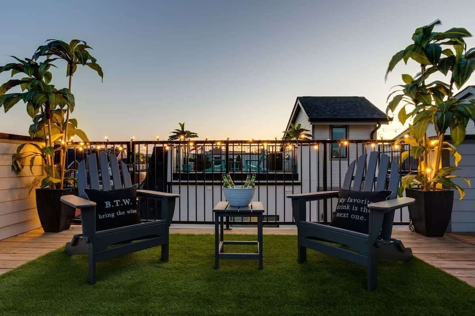 Side by Side Rooftop Decks