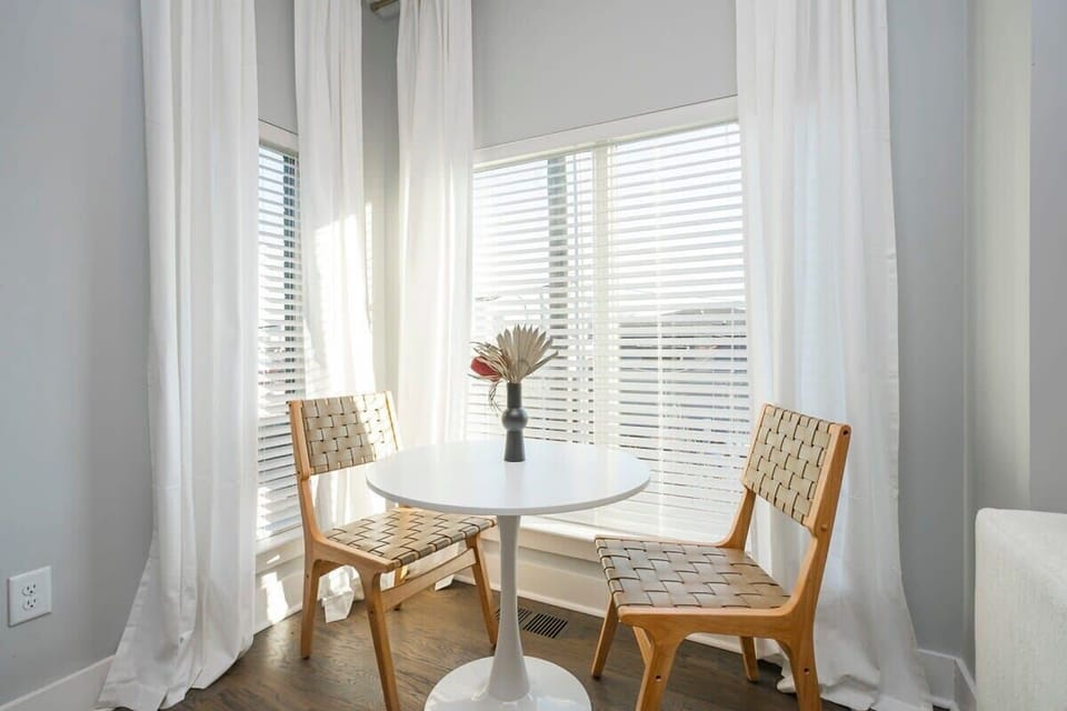 Breakfast nook