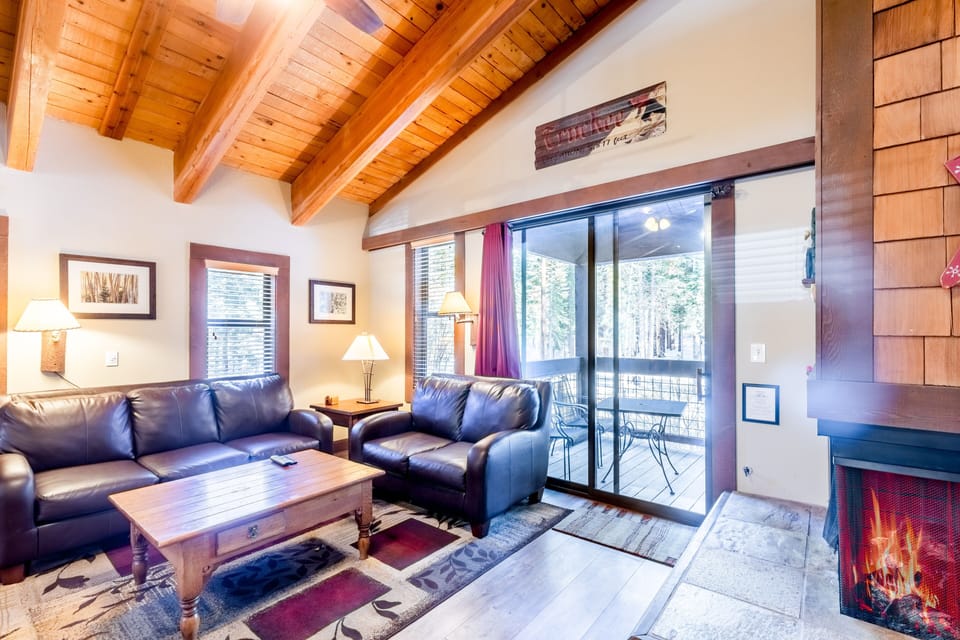Condo, 2 Bedrooms | Interior