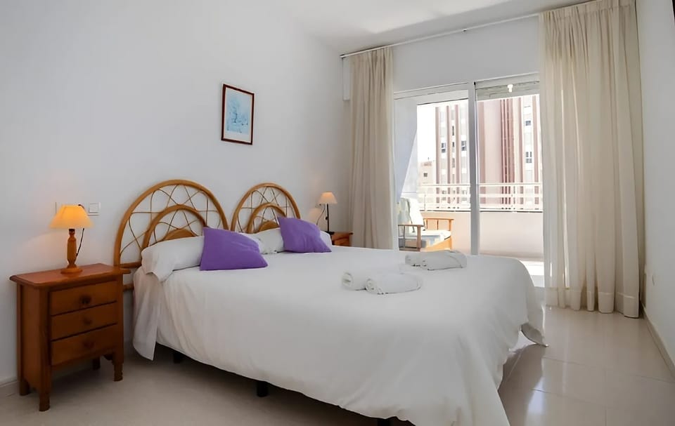 Double bedroom in the Apolo XIV holiday apartment