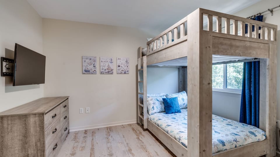 Large guest room with connected bath