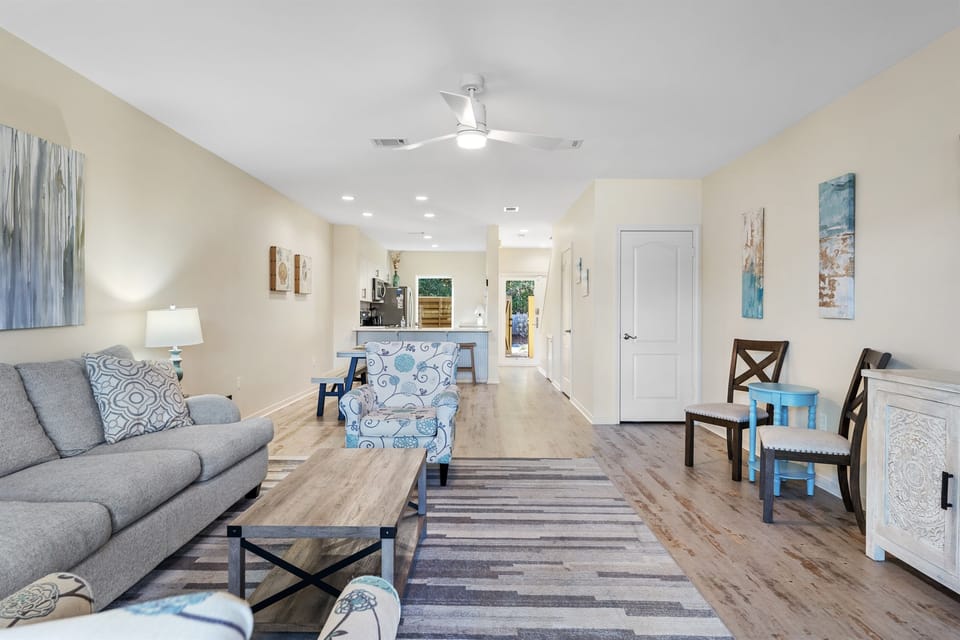 Fresh & Updated Condo
