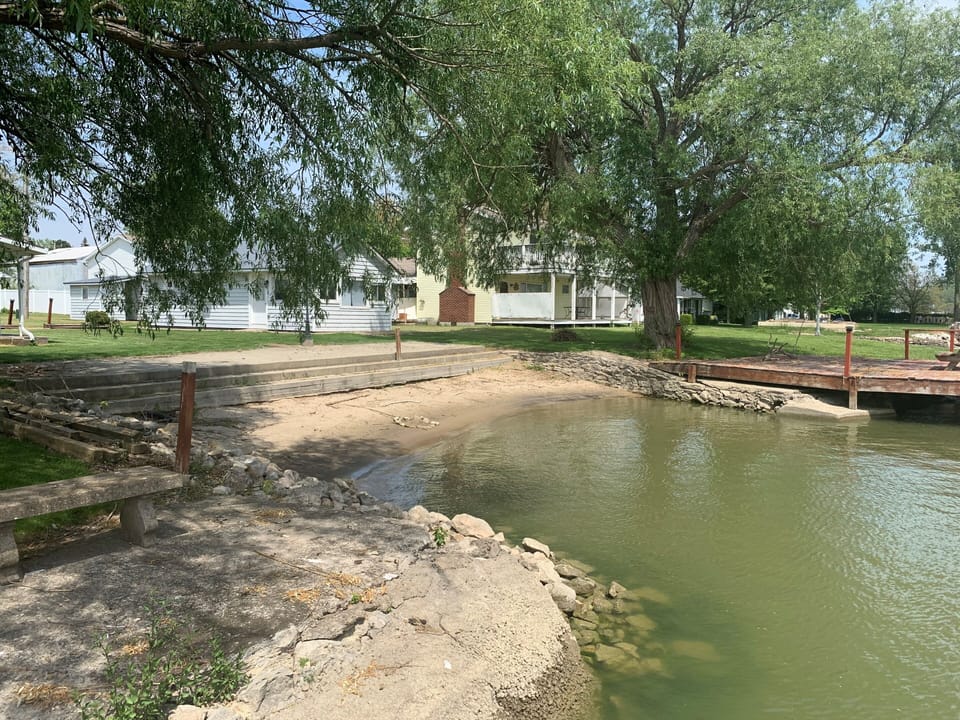 Marblehead Family Lake Cottage - 3 bedroom House in Lakeside Marblehead