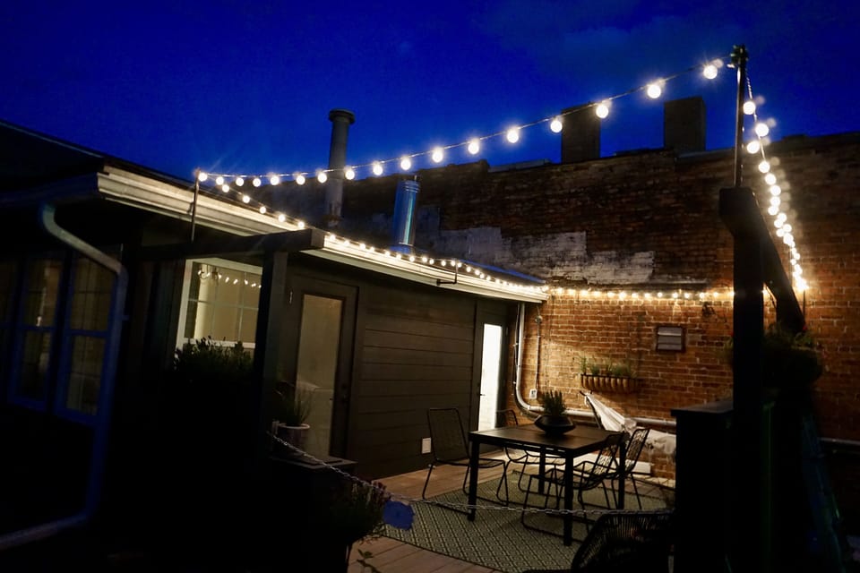 Outdoor dining