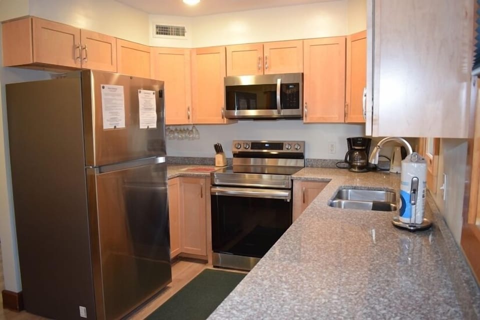 Fully Equiped Kitchen 