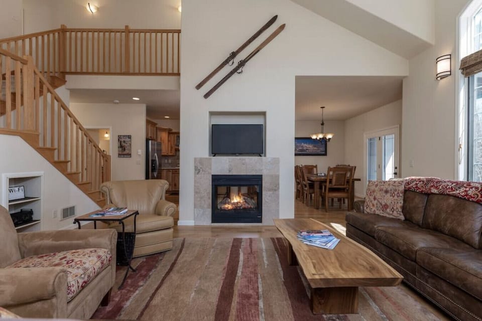 Living Room with Smart TV and Propane Fireplace
