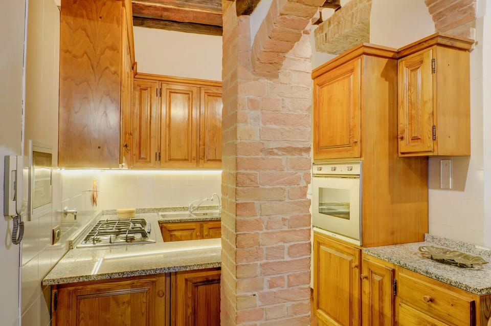 Panoramic Apartment | Private kitchen | Fridge, oven, stovetop, dishwasher