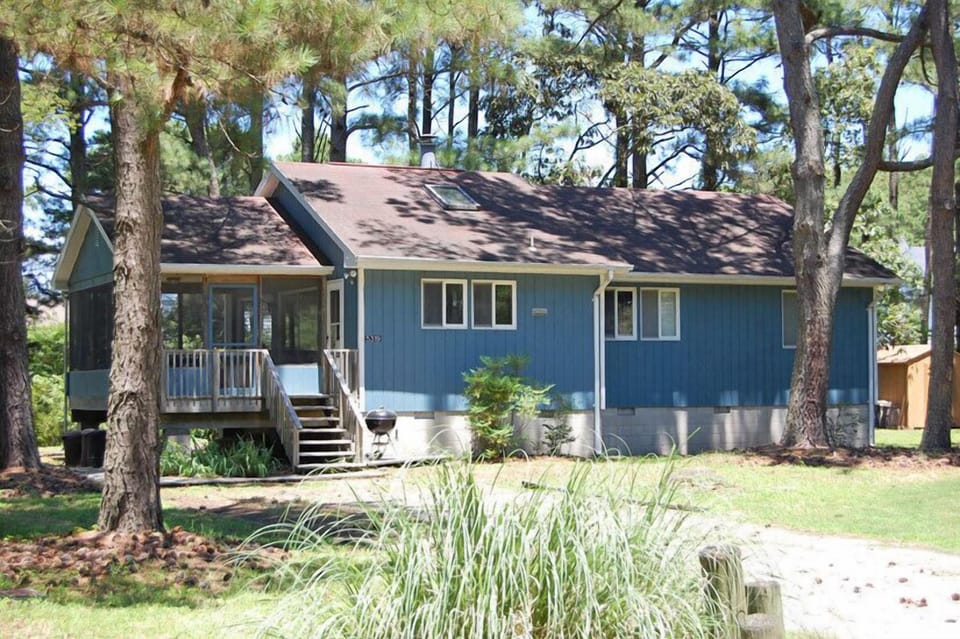 Close to Assateague Island for biking to the wildlife trails or the beach.