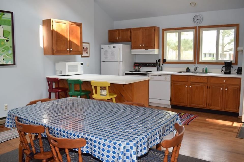 Dining Area and Kitchen