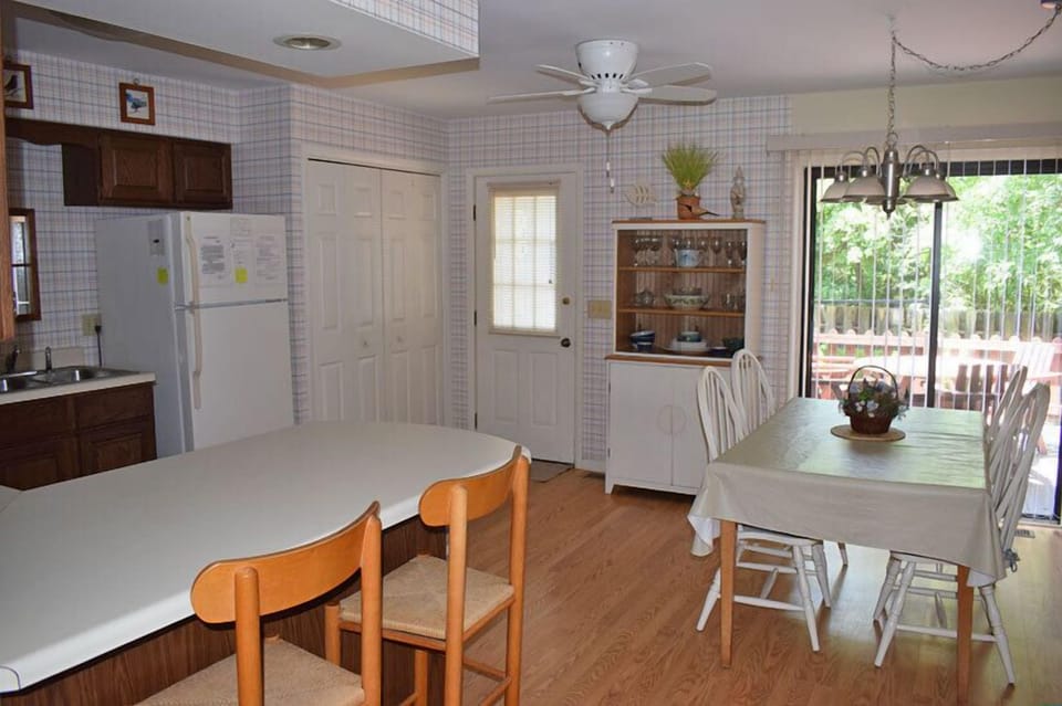 Dining Area off of Kitchen