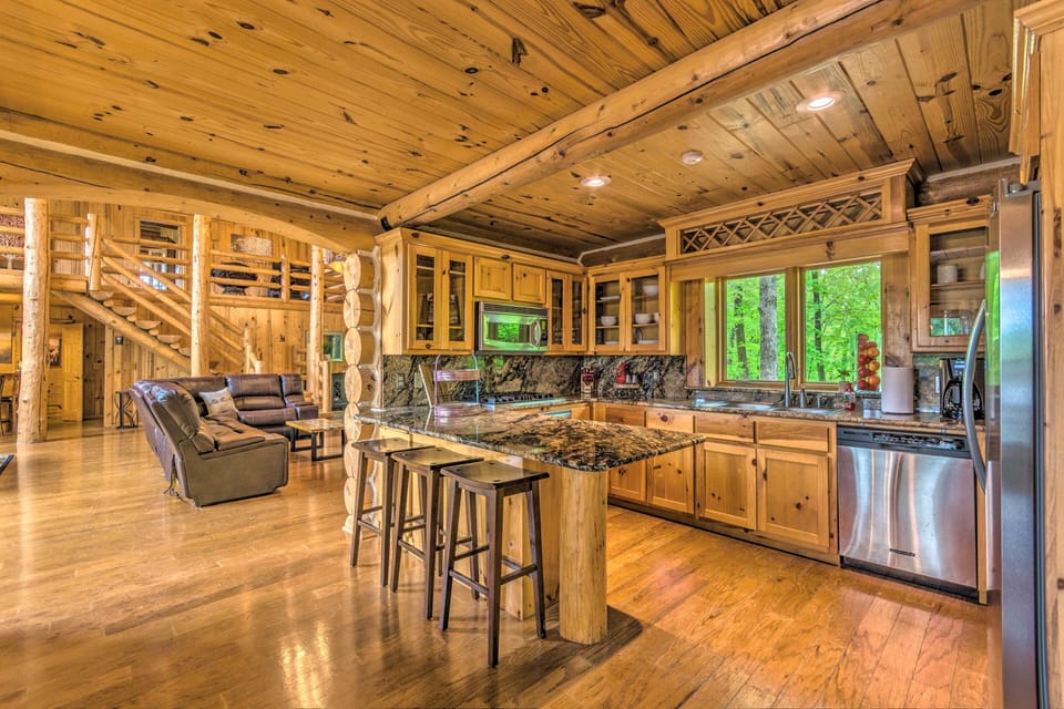 Kitchen | Fully Equipped