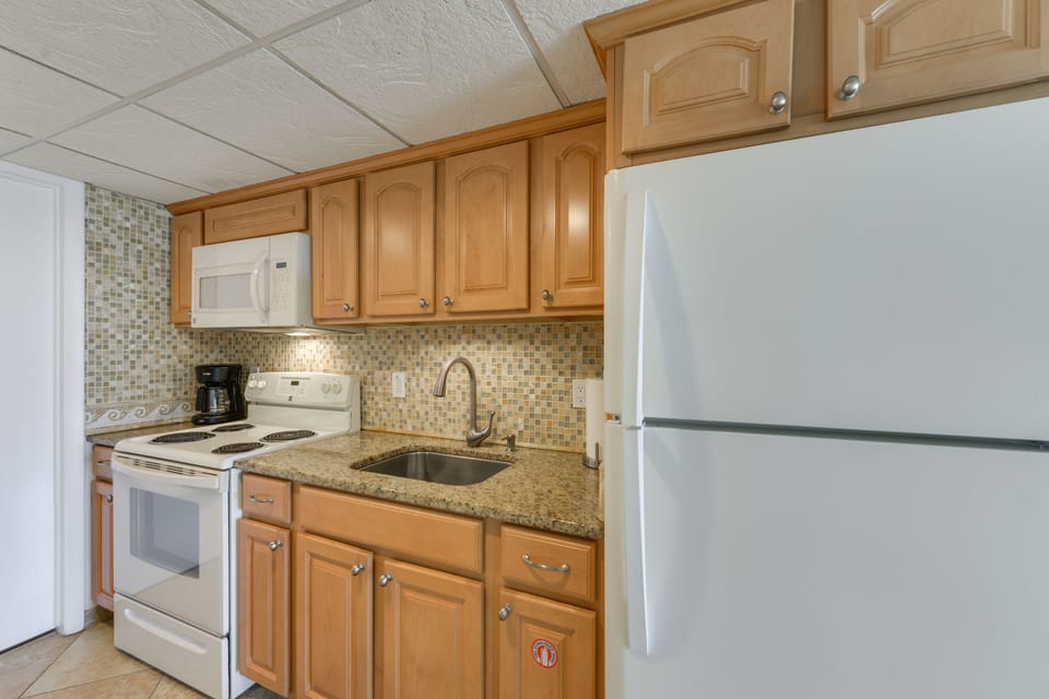 Kitchen | Well-Equipped