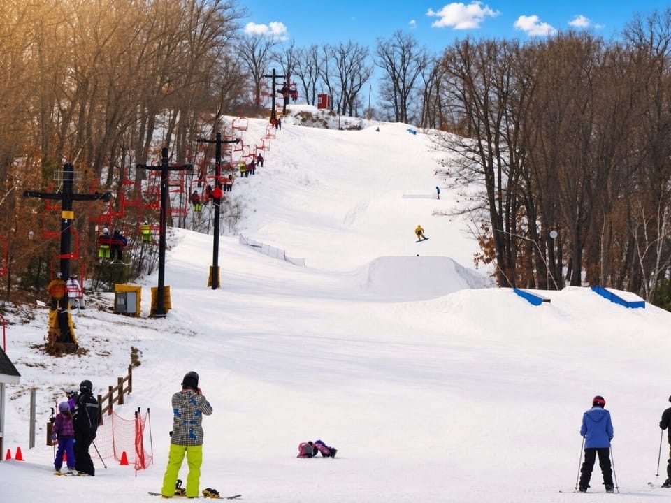 Snow and ski sports