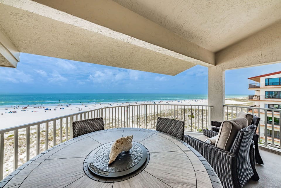 Beach Balcony - furniture view 2