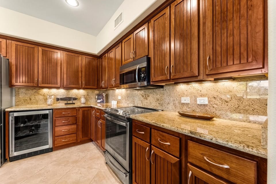 Well stocked kitchen 