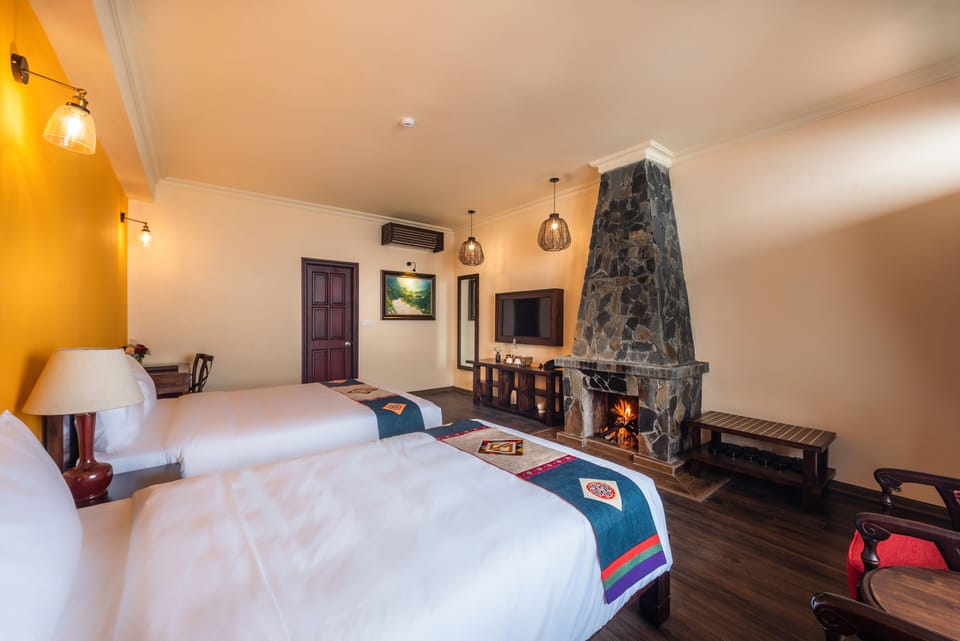 Family Suite | In-room safe, desk, blackout drapes, free WiFi