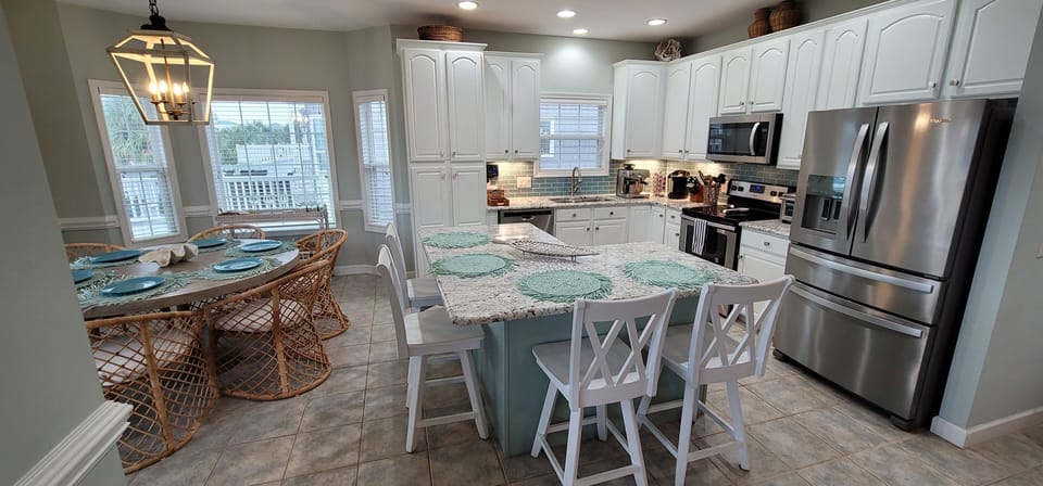 UPDATED, WELL-SUPPLIED KITCHEN