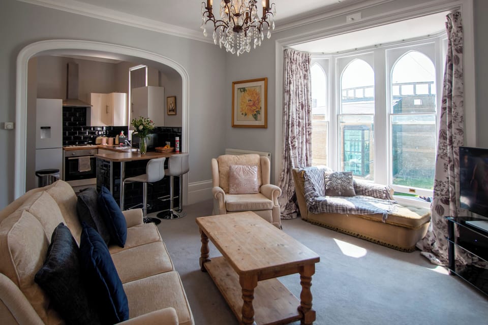 Living room (2)