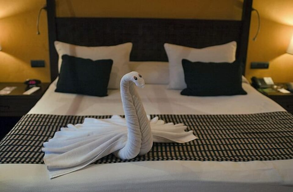 Comfort Triple Room | Premium bedding, in-room safe, desk, blackout drapes