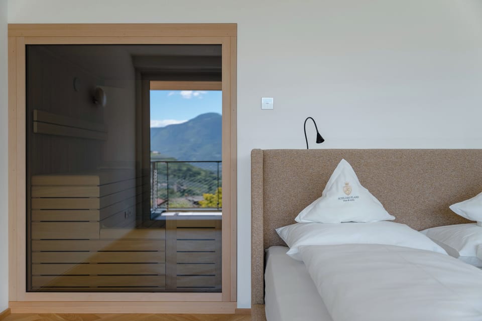 Premier Suite | Premium bedding, minibar, in-room safe, desk