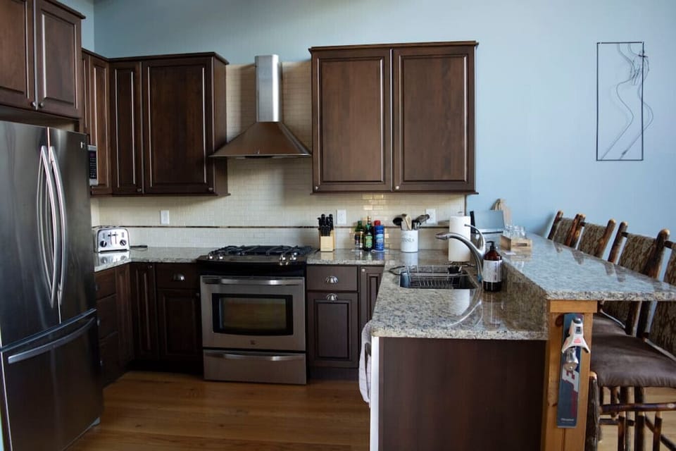 Fully equipped kitchen with SS appliances and Granite countertops