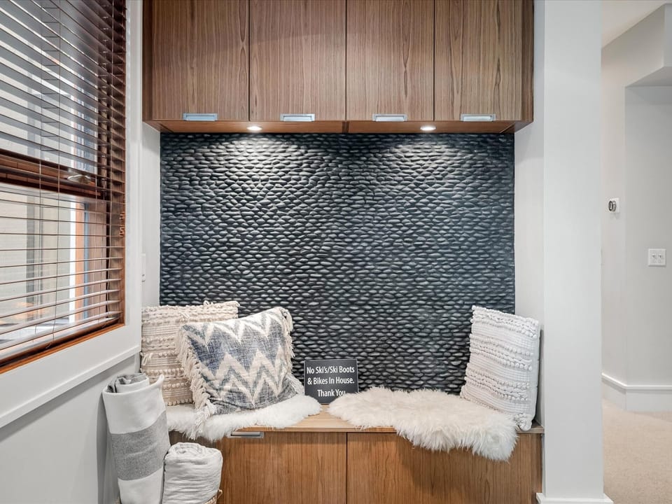 Pedestrian entrance that accesses the private 6-person hot tub.