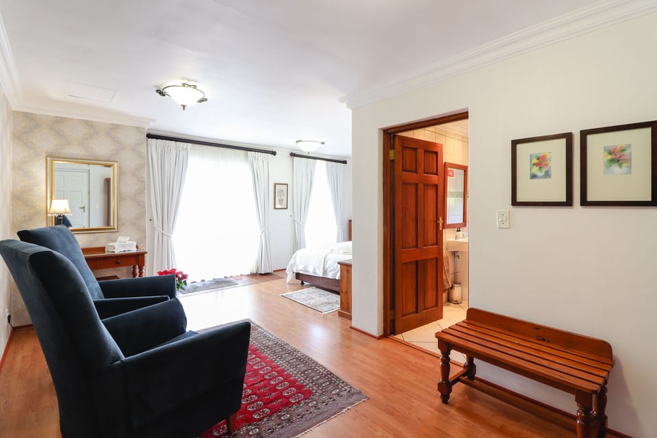 Luxury Double Room (1) | Premium bedding, down comforters, Tempur-Pedic beds, minibar
