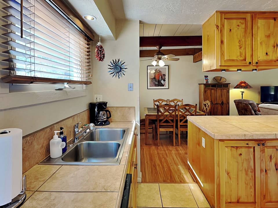 Full Kitchen - Coffee Maker
