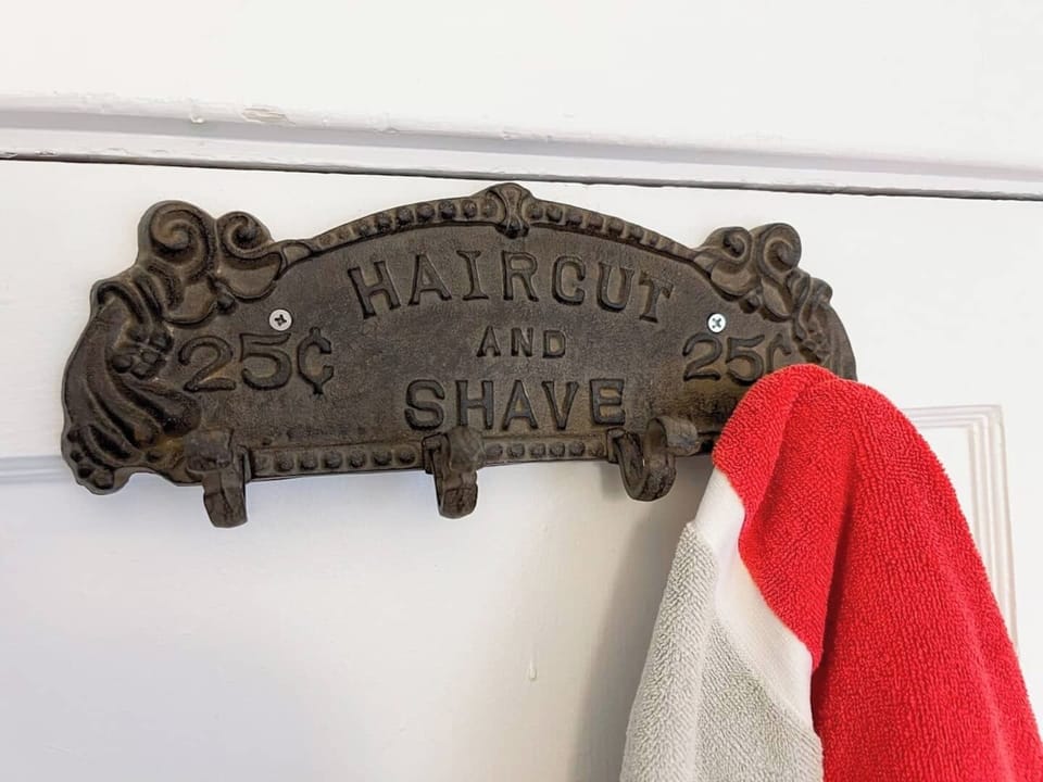 The cottage dates from the early 1900s and was restored and remodeled in 2018 in order to add modern amenities while maintaining historic charm.