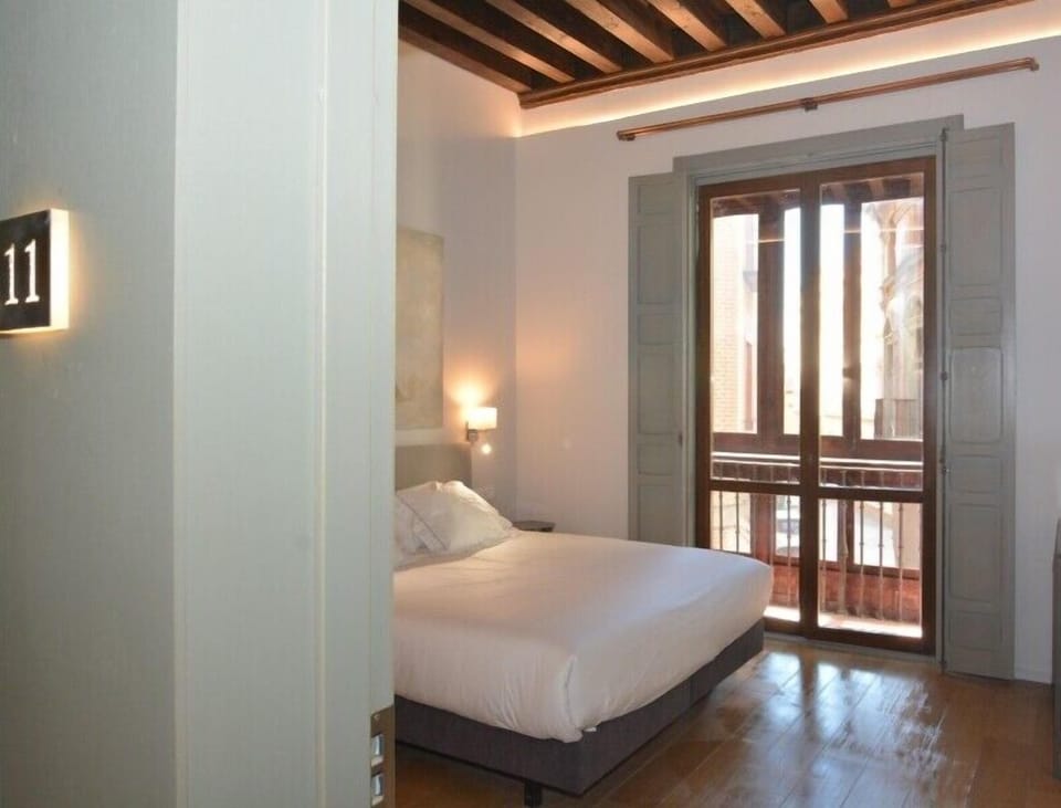 Superior Double Room | Premium bedding, down comforters, minibar, in-room safe