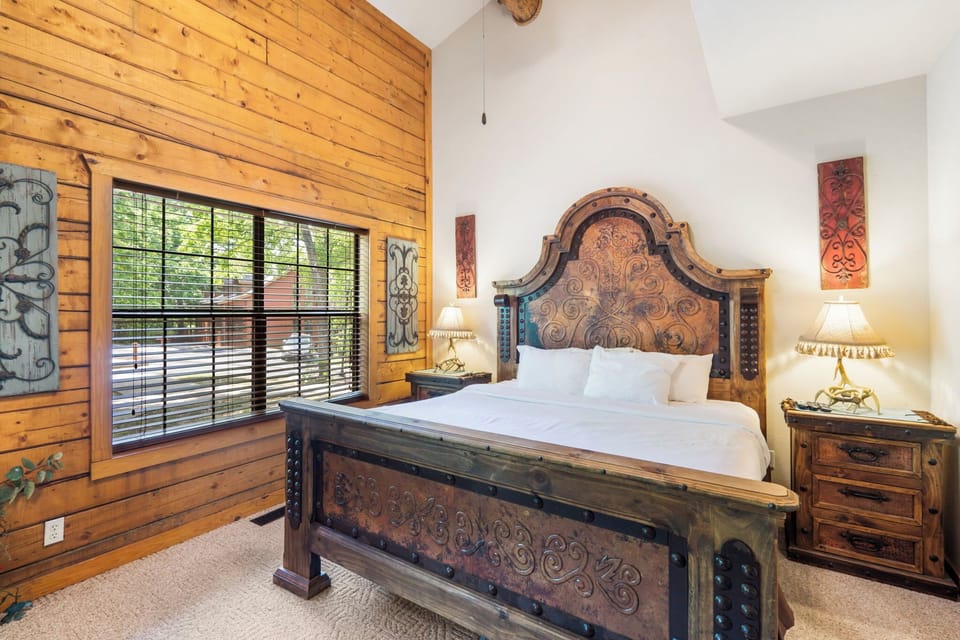 Main Level Bedroom with King Bed, Cable TV, and En Suite Bath