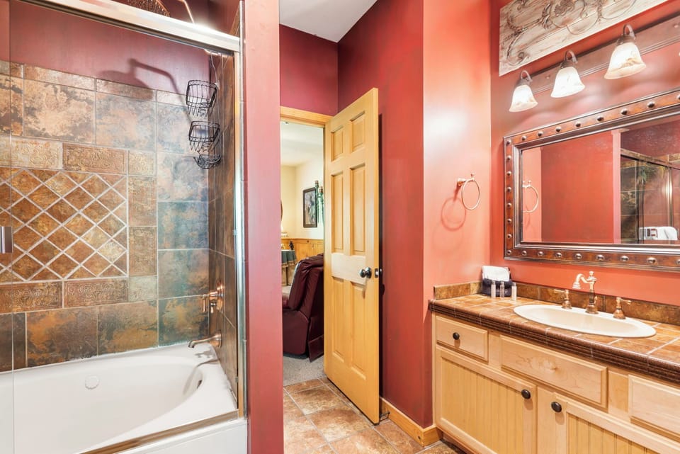 Main Level Bathroom- Jetted Tub