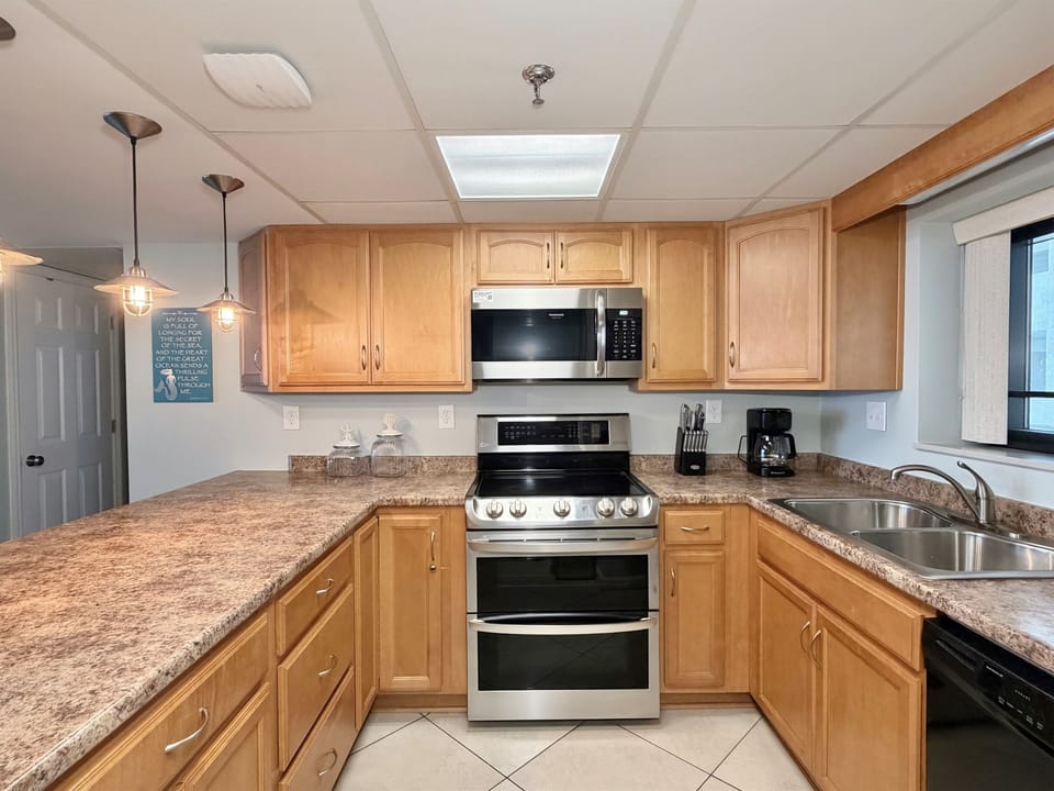 All your wants and needs in this kitchen!  Come and Enjoy